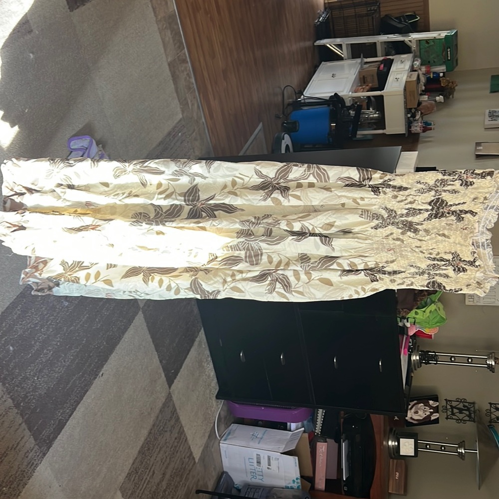 Beautiful actual Hawaiian dress